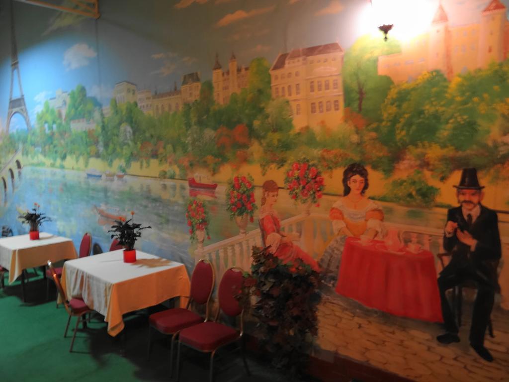 Hotel Sekwana Çestohova Dış mekan fotoğraf