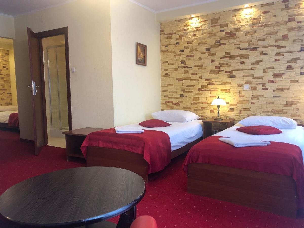 Hotel Sekwana Çestohova Dış mekan fotoğraf